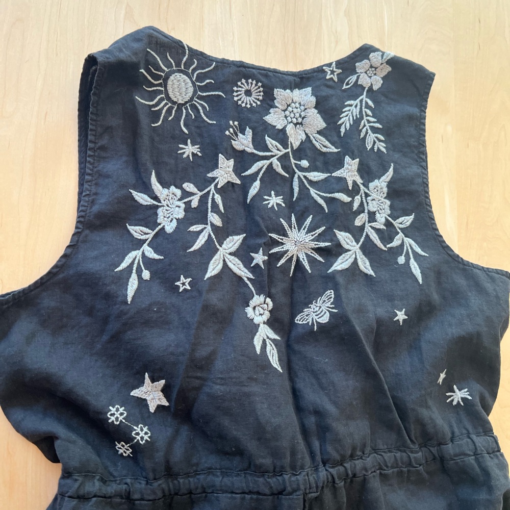 Johnny Was Embroidered Black Mia Sleeveless Linen Romper - Picture 3 of 11